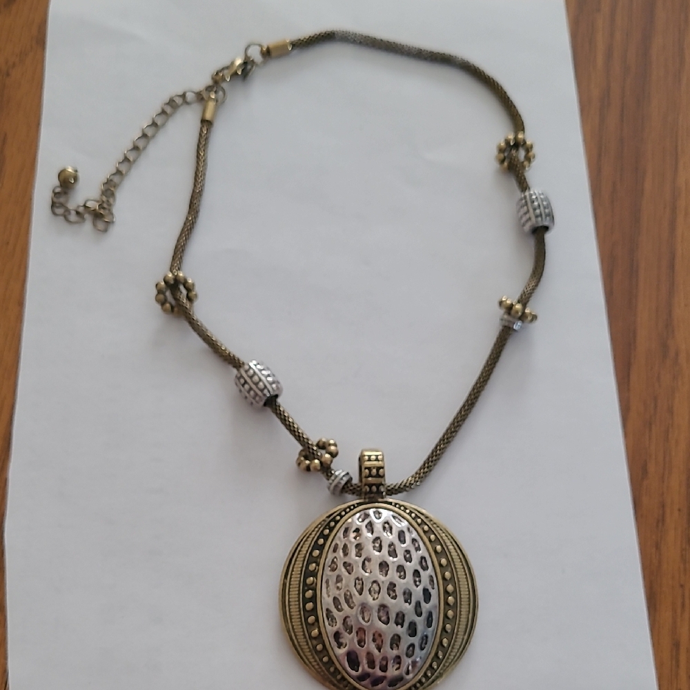 Premier Designs Gold and Silver Oval Pendant Necklace